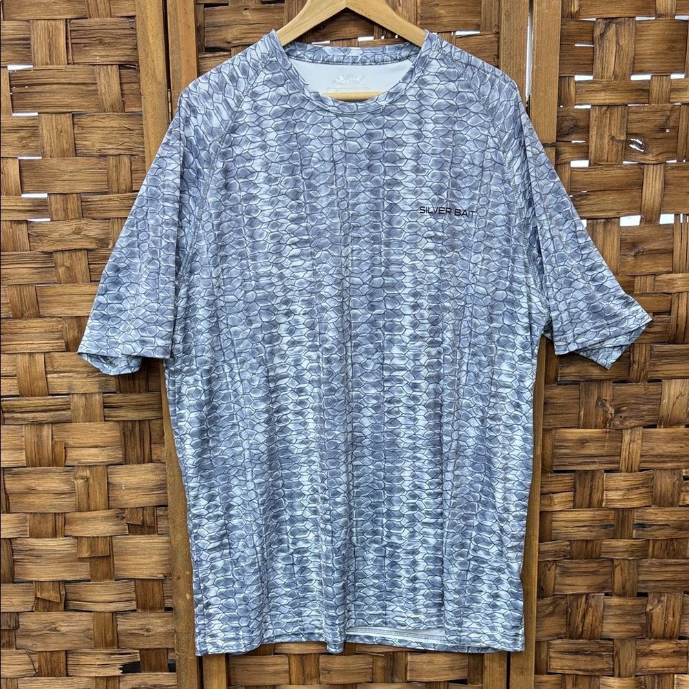 Fish Scale Gray Patterned Short Sleeve Tee